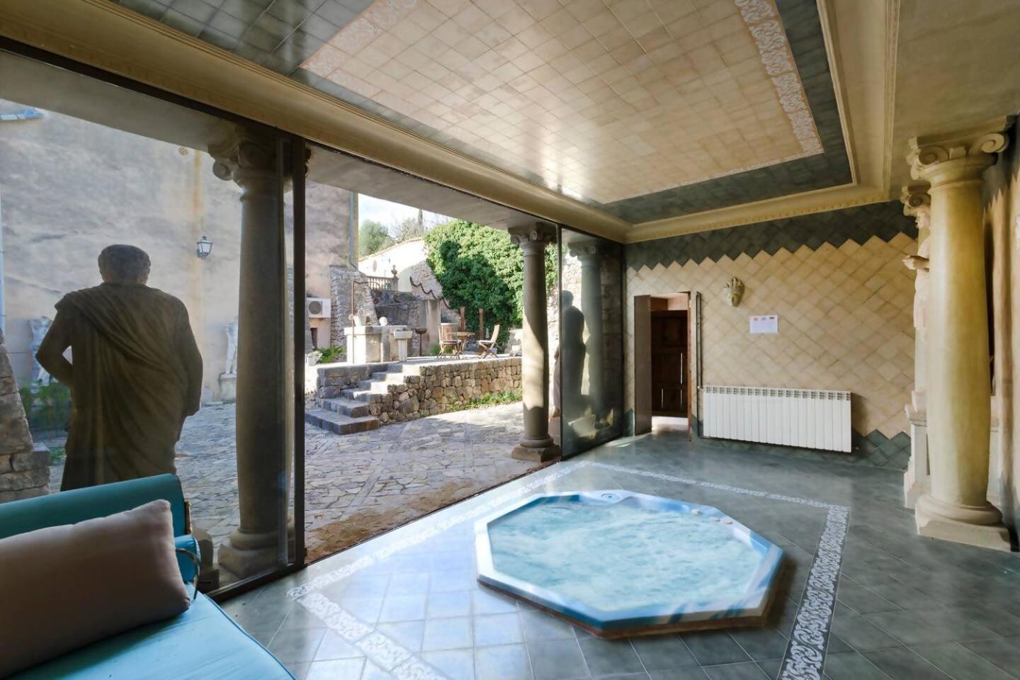 Casa Historica Con Piscina Sauna Y Jacuzzi *