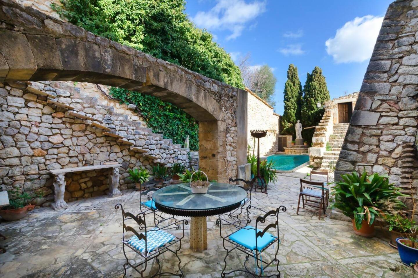 Casa Historica Con Piscina Sauna Y Jacuzzi